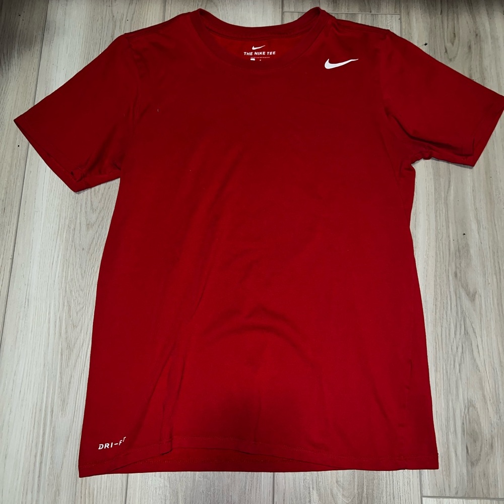 Nike dri fit t shirt
